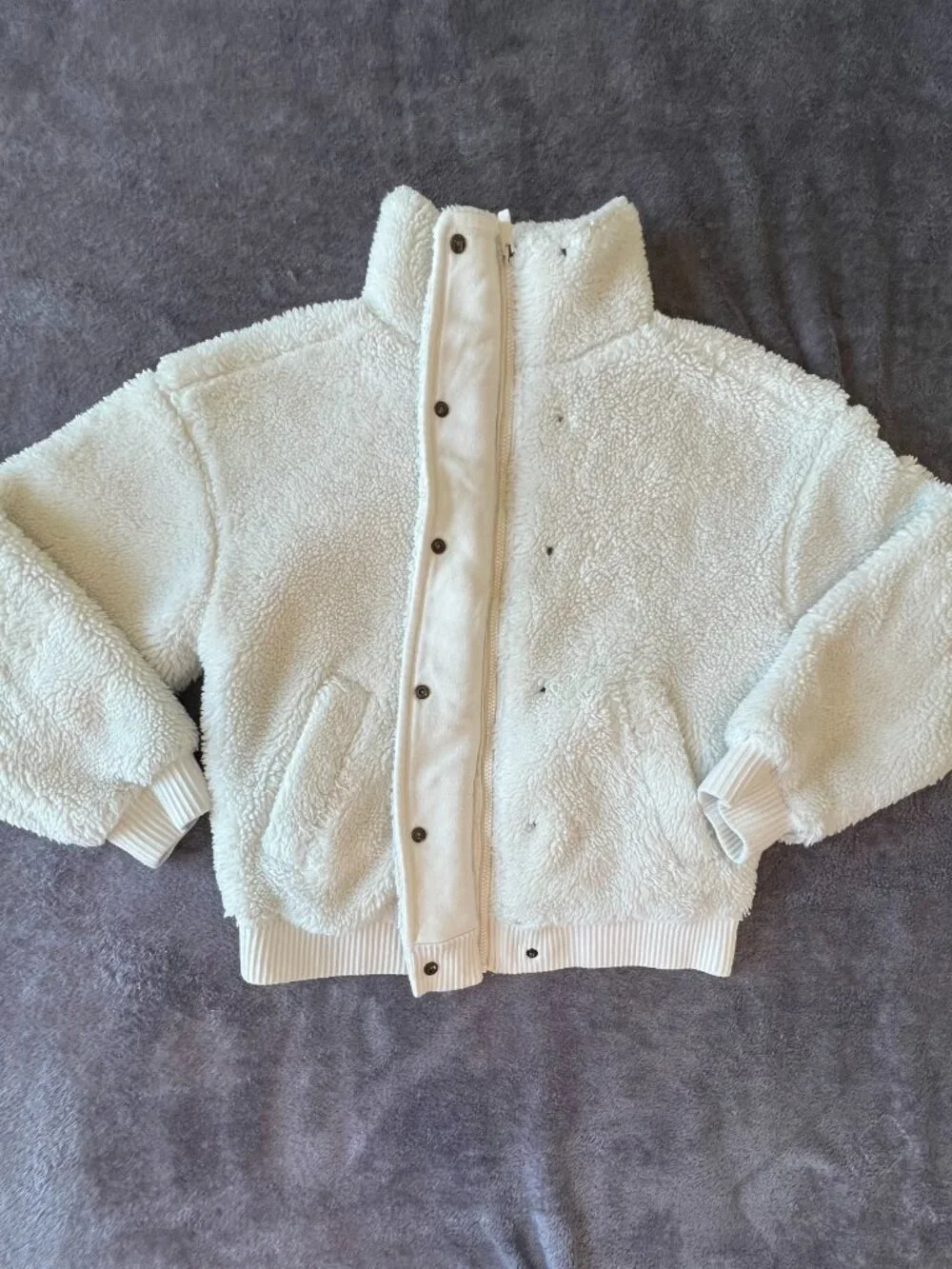 ALO YOGA Sherpa Varsity Bomber Jacket Size Small Ivory Off White Full Zip Coat